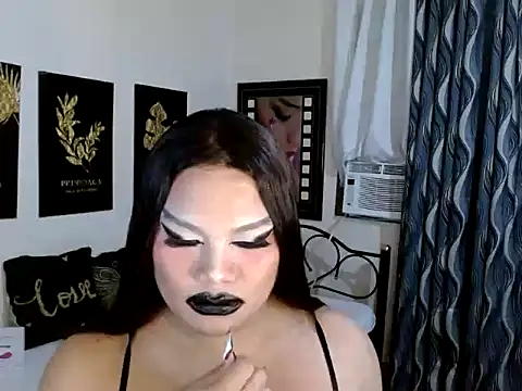 TSbrianaHugeCock webcam