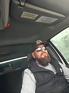 Beardedtattood webcam