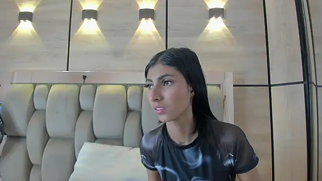 karol_lewiss - Karol_lewiss's free webcam - UK Sex Cams