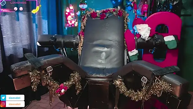 kenllyhot_and_valeriahell webcam