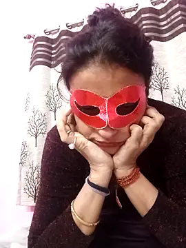 gullapi - Gullapi's free webcam - UK Sex Cams