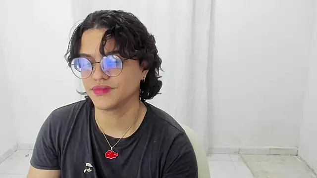 Diane_blossom webcam