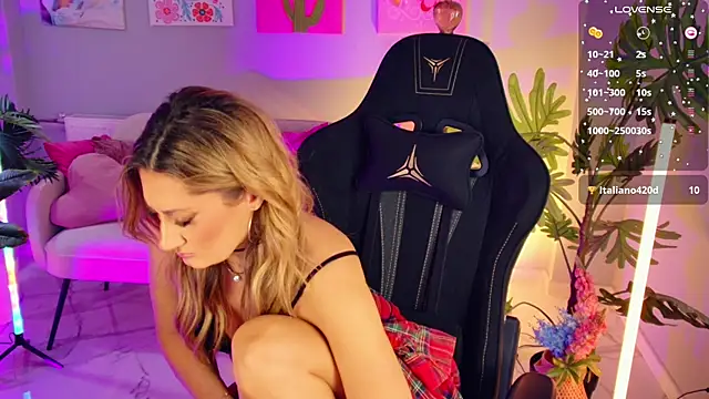 SarahAlluring webcam