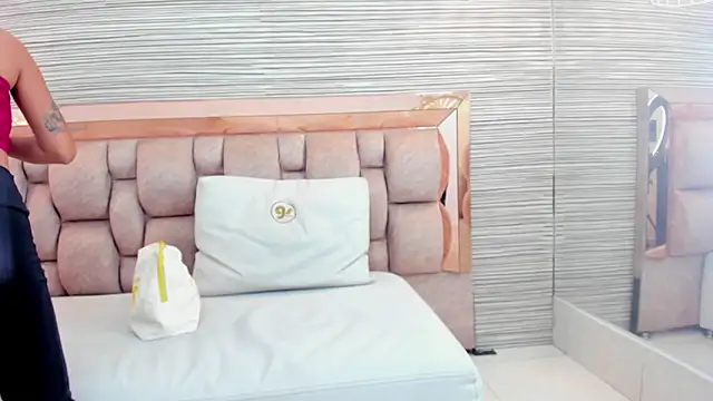 kathia_dumons webcam