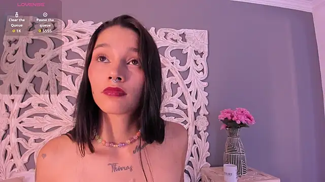 loraineblake - Loraineblake's free webcam - UK Sex Cams