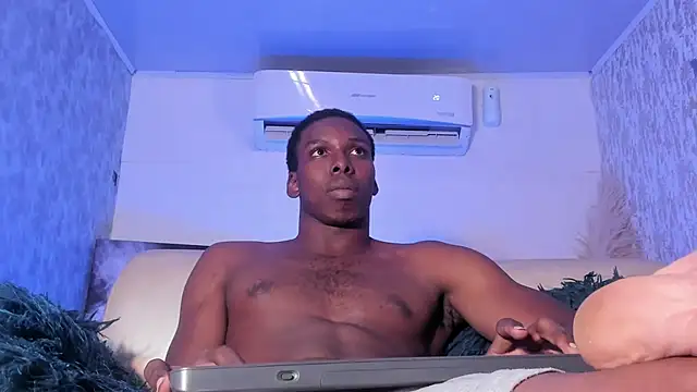 mike_aly (M twink) - 😈Flex Biceps