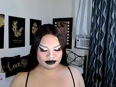 TSbrianaHugeCock webcam