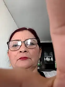 Webcam Model (marfil_milf) is live