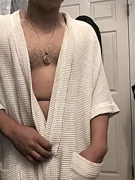 LosAngelesUncutLatino