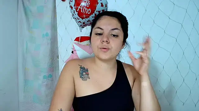 Danna_Saturnitee webcam