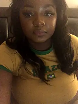 Webcam Model (Fxncymuse)  is live.Free join now!