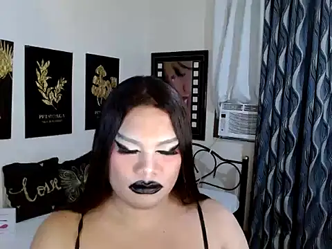 TSbrianaHugeCock webcam