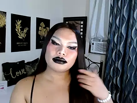 TSbrianaHugeCock webcam