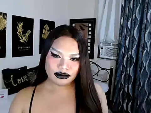 TSbrianaHugeCock webcam