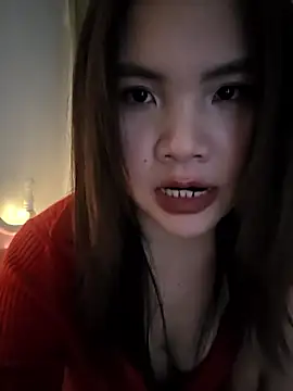 美女uac666在线直播