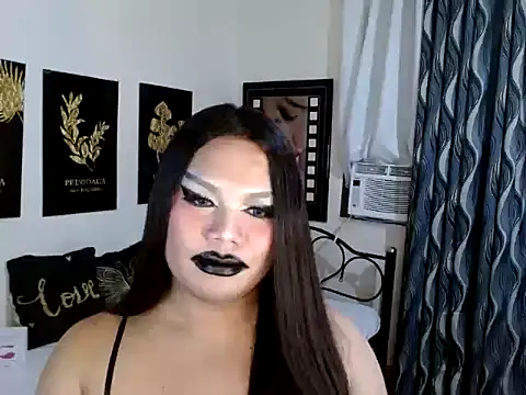 TSbrianaHugeCock webcam