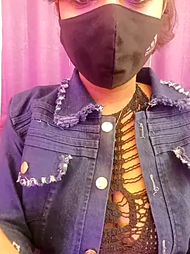 Webcam Model (menaxi-baby7)  is live.Free join now!