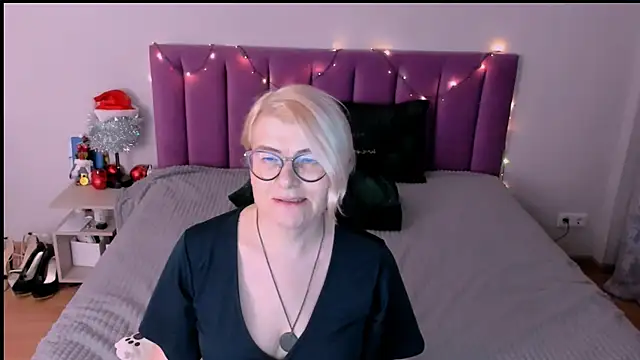 sabrinamacmarren webcam