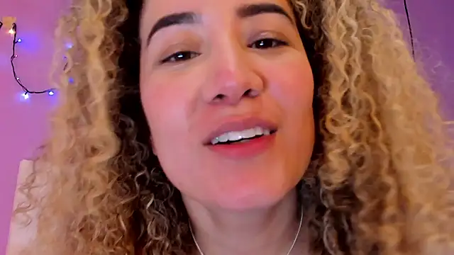 Charlotte11-11 webcam