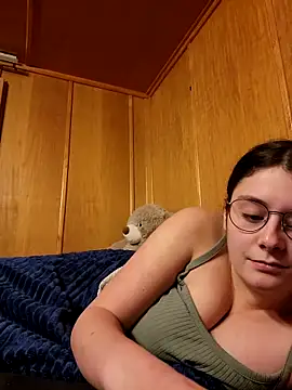 YoungLiisaxx webcam