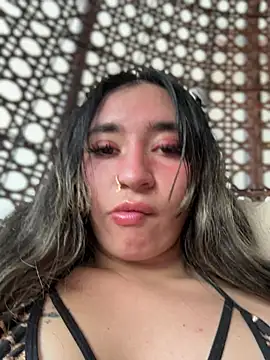 Webcam Model (Sophie_LS)  is live.Free join now!