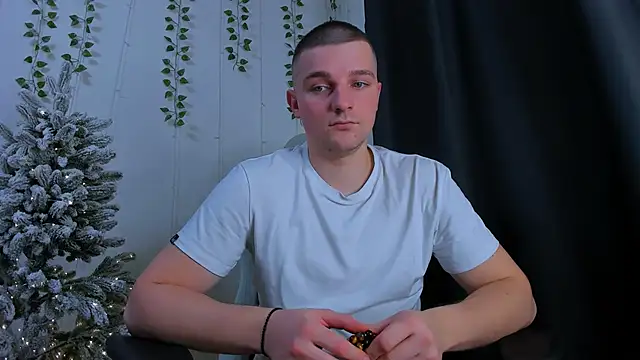 Your_Claddagh webcam stripchat model stream image