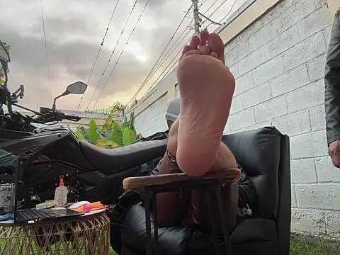 Neil_and_isaac webcam