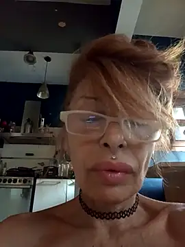 Webcam Model (FrozenWaffle)  is live.Free join now!