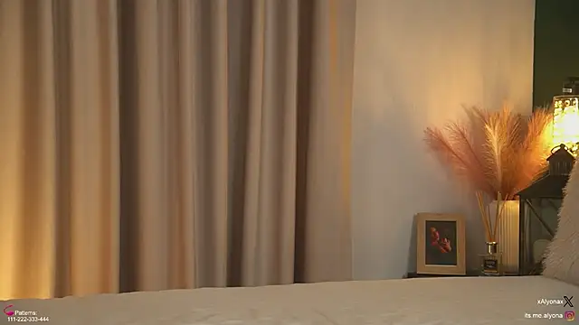 Alyonaqueen_ webcam