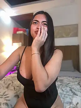 Bombshell_Ashy webcam