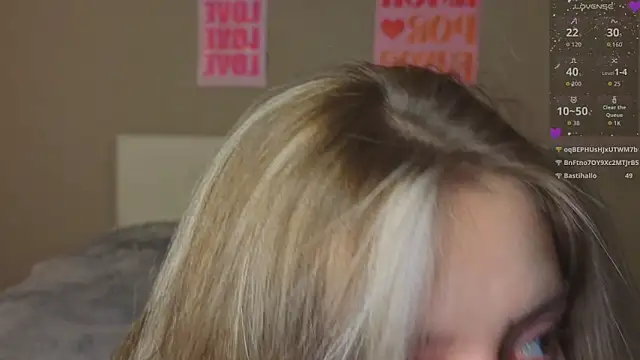 TiffinyMergist webcam