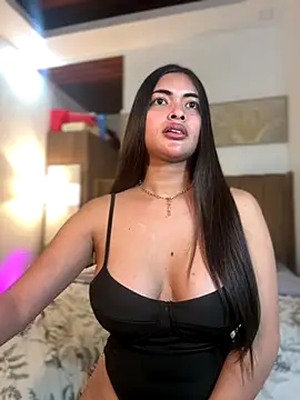 Bombshell_Ashy webcam