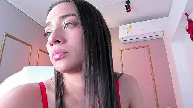 NahimiThompson webcam