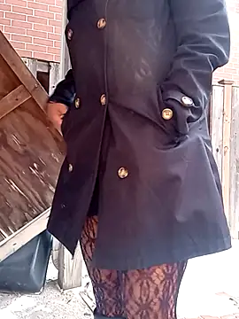 AmazonianMistress webcam