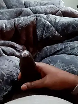 Naughtyforpussy webcam