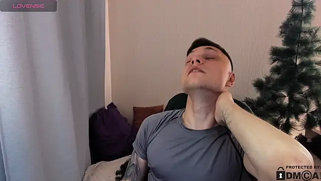 handsome_guy01 webcam