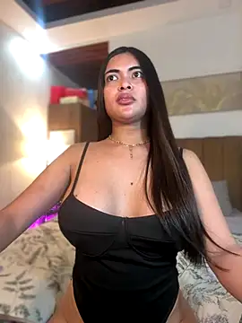 Bombshell_Ashy webcam