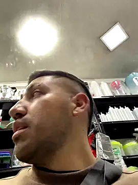 JuanZapata33's live cam