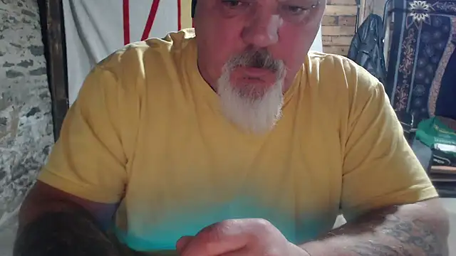 Newfiesausage1972 webcam