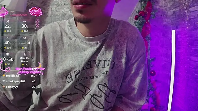 Rich_Couple_69 webcam