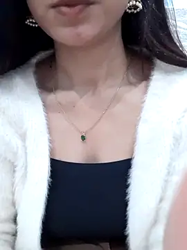 Webcam Model (siya_rani67) is live