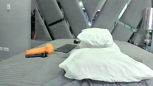 Abril_monroe_ webcam