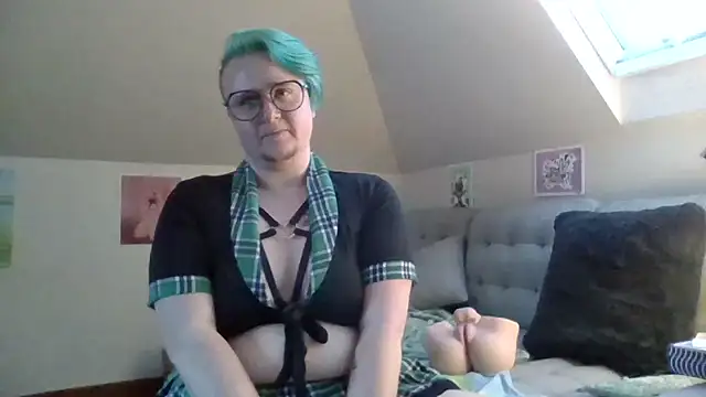 queerlyjaz webcam