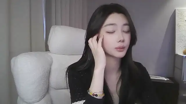 美女xiaxia-baby_在线直播