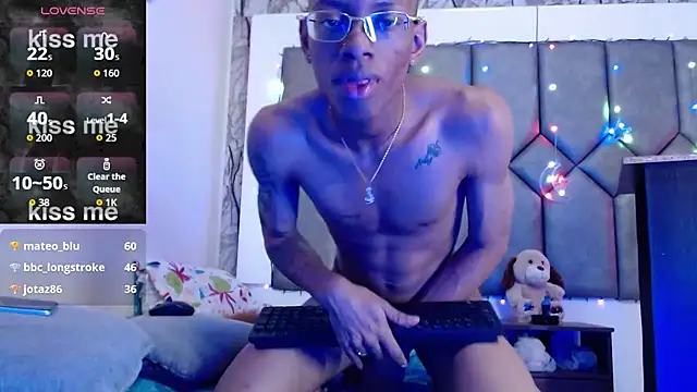 Tiffany_Valentine15 webcam