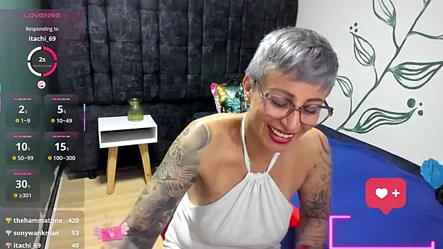 Charlotte__Gray webcam