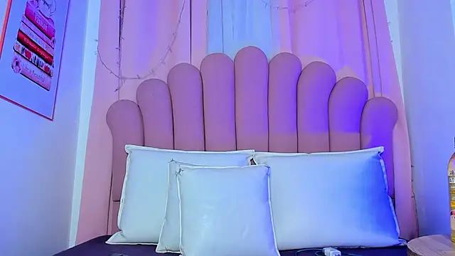 NicoleMadrird webcam