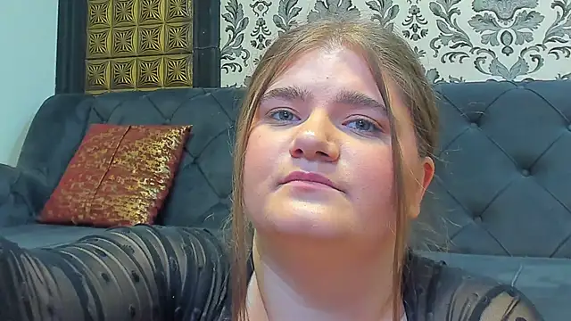 LissaBigTitts webcam