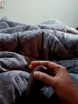 Naughtyforpussy webcam