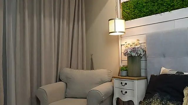 IsabellaMysty webcam